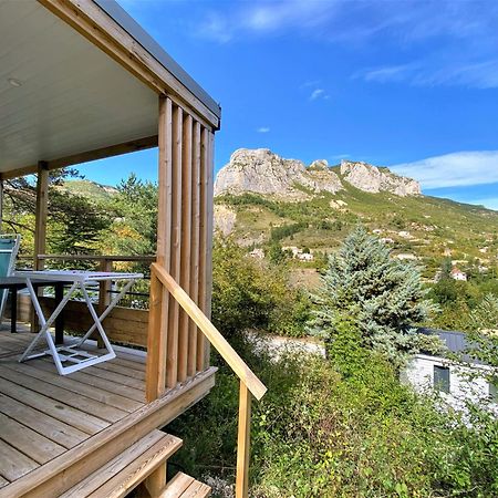 Camping Les Princes D'Orange Hotel Orpierre Buitenkant foto
