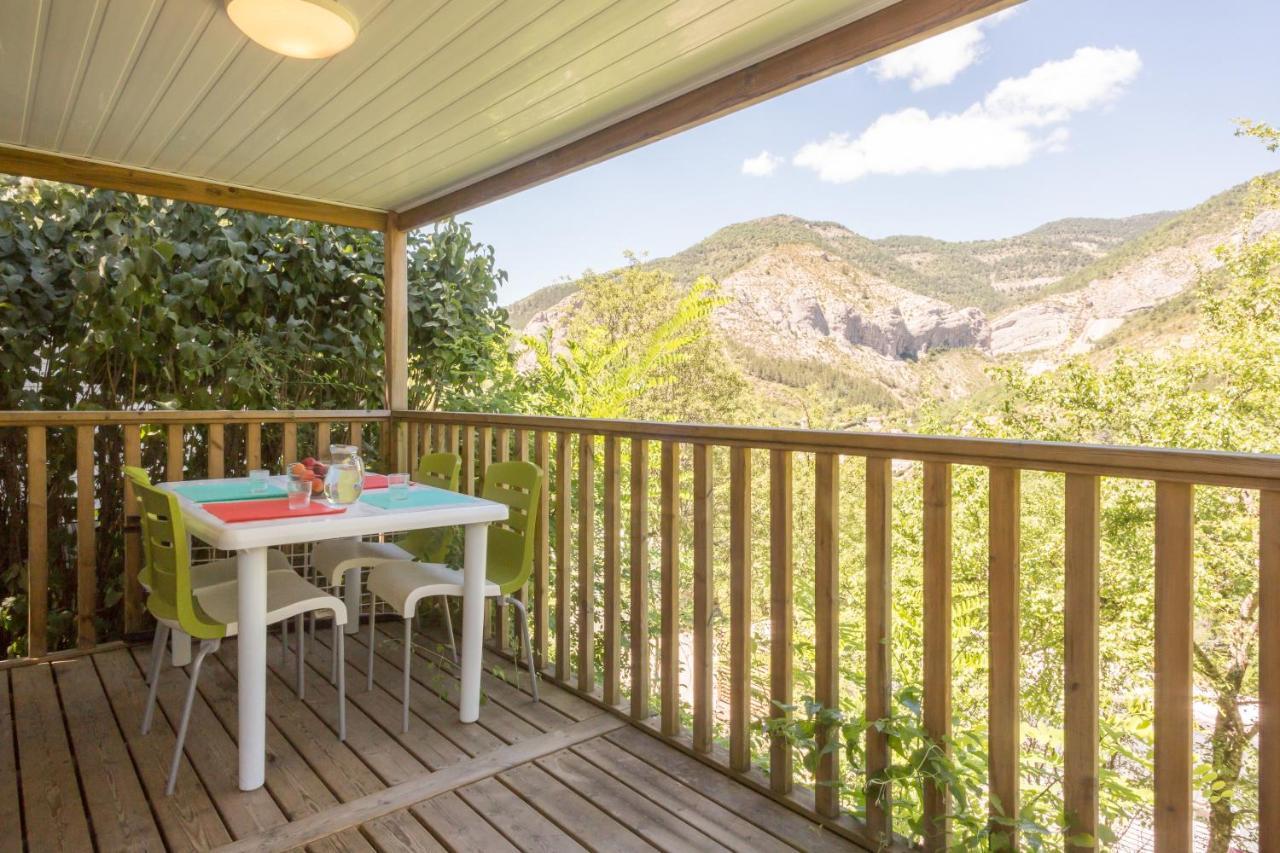 Camping Les Princes D'Orange Hotel Orpierre Buitenkant foto