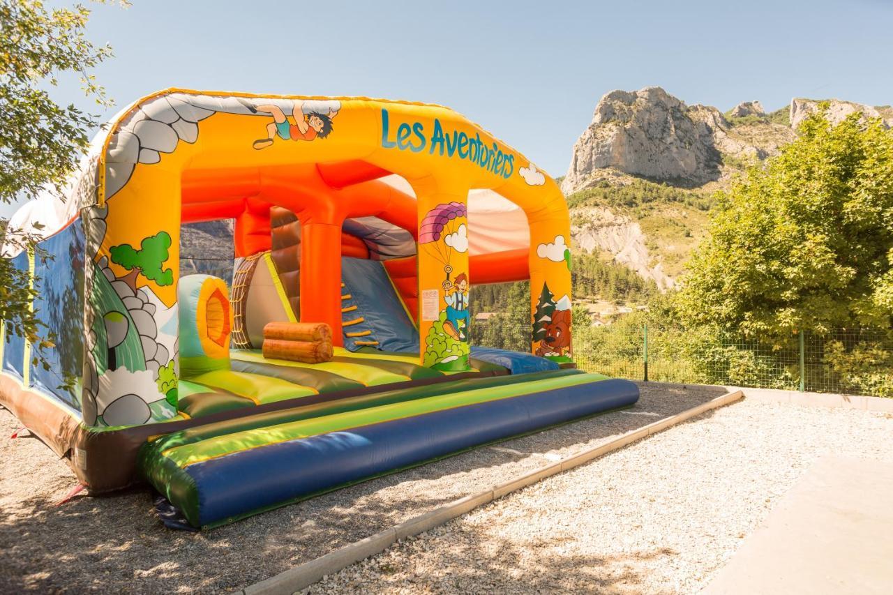 Camping Les Princes D'Orange Hotel Orpierre Buitenkant foto