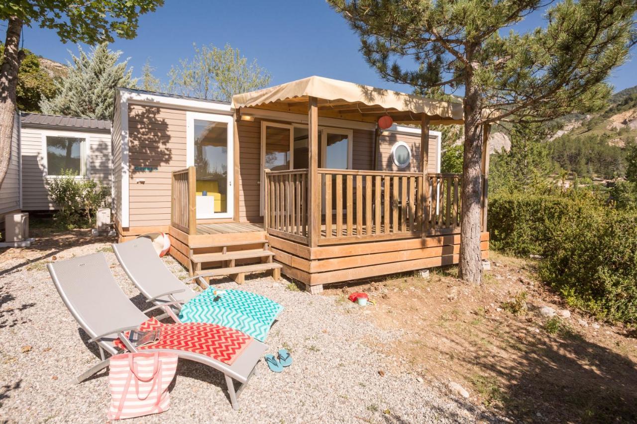 Camping Les Princes D'Orange Hotel Orpierre Buitenkant foto