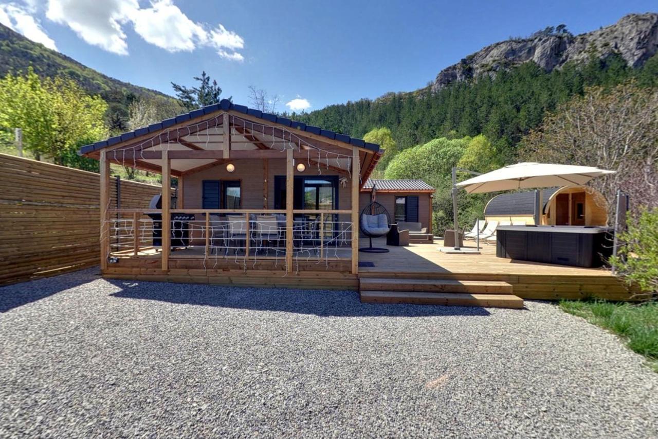 Camping Les Princes D'Orange Hotel Orpierre Buitenkant foto