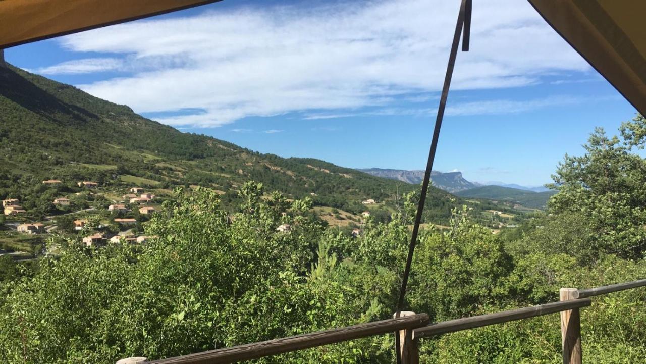 Camping Les Princes D'Orange Hotel Orpierre Buitenkant foto