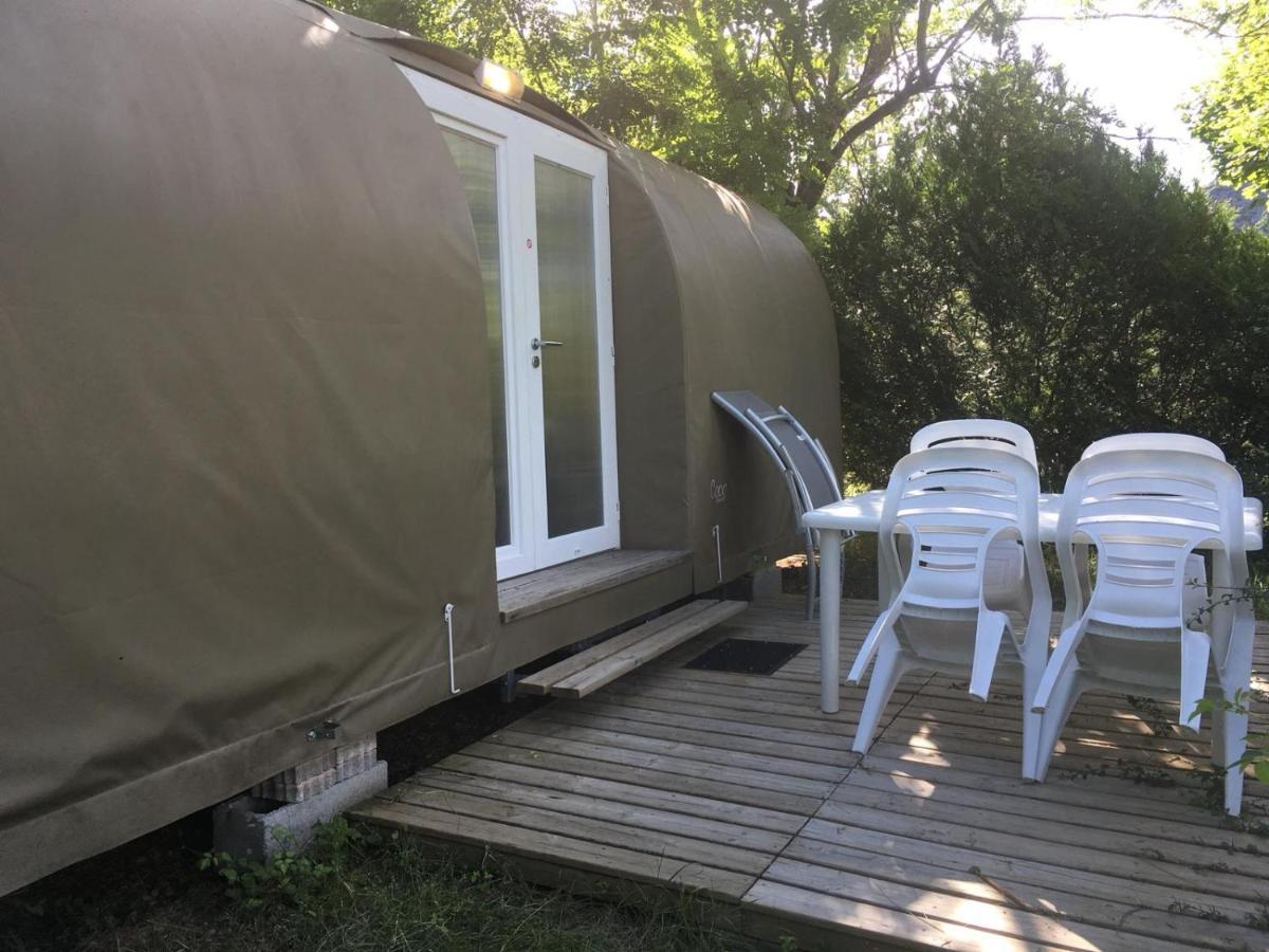 Camping Les Princes D'Orange Hotel Orpierre Buitenkant foto